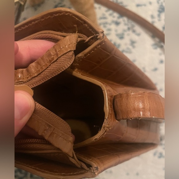 Brown Leather Chestnut Embossed Crossbody Pocketbook by Etienne Aigner - Picture 12 of 13